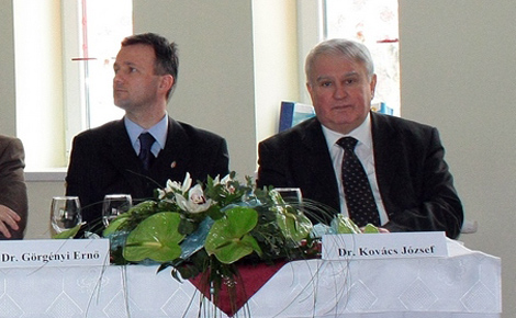Dr.Kovács József mondott köszöntőt a Fiatal Gyermekgyógyászok konferenciáján